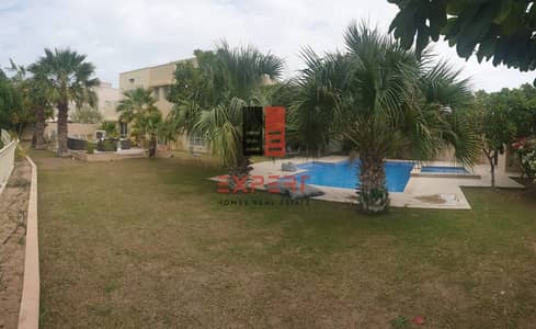 Amazing 5 bhk full lake view villa w/ Private pool. Amazing 5 bhk full lake view villa w/ Private pool.