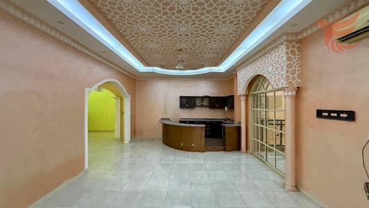 5 habitaciones Villa para en Alquiler en Shamal, Ras Al Khaimah - WhatsApp Image 2026-08-09 at 11.42. 35 AM (1). jpeg 5 habitaciones Villa para en Alquiler en Shamal, Ras Al Khaimah - WhatsApp Image 2026-08-09 at 11.42. 35 AM (1). jpeg