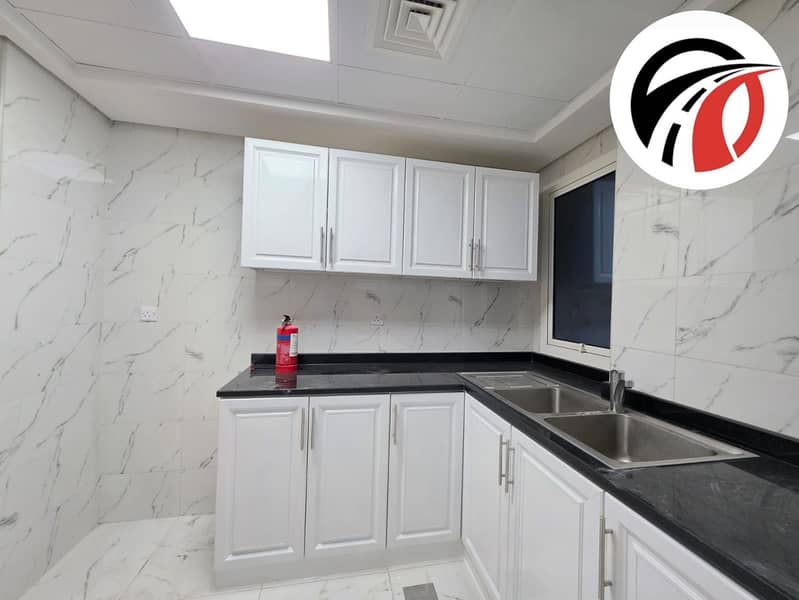 12 1000218913. jpg