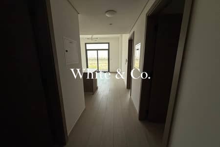 1 Bedroom Apartment for Rent in Dubai Studio City, Dubai - Feature Walls | Modern | Fitted Kitchen