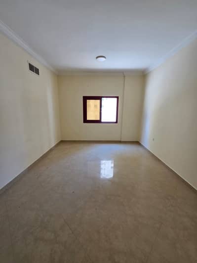 1 Schlafzimmer Wohnung zum zur Miete in Al Khan, Sharjah - WhatsApp Image 2026-08-09 at 4.36. 16 AM. jpeg 1 Schlafzimmer Wohnung zum zur Miete in Al Khan, Sharjah - WhatsApp Image 2026-08-09 at 4.36. 16 AM. jpeg