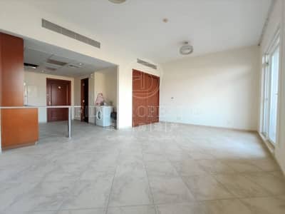 Garden and Pool Views | Mid Floor | Vacant Garden and Pool Views | Mid Floor | Vacant
