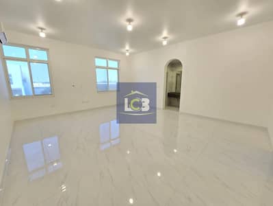 شقة 4 غرف نوم للايجار في مدينة محمد بن زايد، أبوظبي - 1a681659-d68d-4243-a655-b7eafc267daf. jpg شقة 4 غرف نوم للايجار في مدينة محمد بن زايد، أبوظبي - 1a681659-d68d-4243-a655-b7eafc267daf. jpg