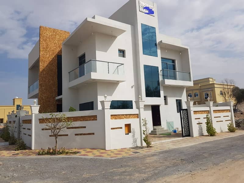 Villa for sale, modern European designs, central air conditioning, freehold for all nationalities