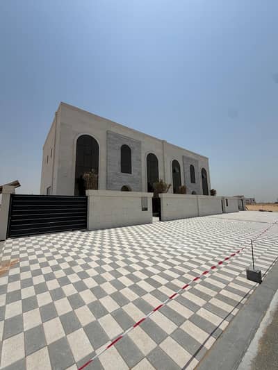 5 Schlafzimmer Villa zum zum Verkauf in Muzairah, Sharjah - WhatsApp Image 2026-07-29 at 12.03. 45 AM. jpeg 5 Schlafzimmer Villa zum zum Verkauf in Muzairah, Sharjah - WhatsApp Image 2026-07-29 at 12.03. 45 AM. jpeg