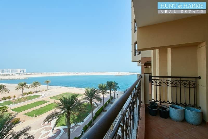 Al Marjan Resort and Spa - Beachfront Living