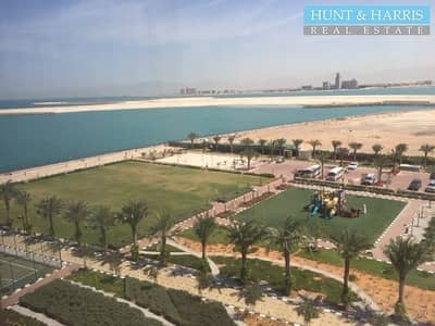 Luxurious Living - 100% Sea View Luxurious Living - 100% Sea View