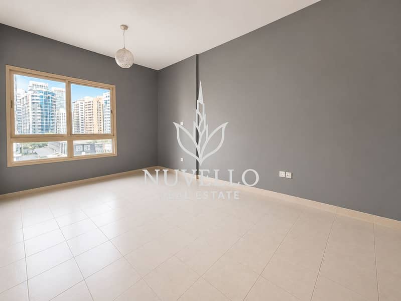 Upgraded | Multiple Cheques | Vacant | Corner Unit Upgraded | Multiple Cheques | Vacant | Corner Unit