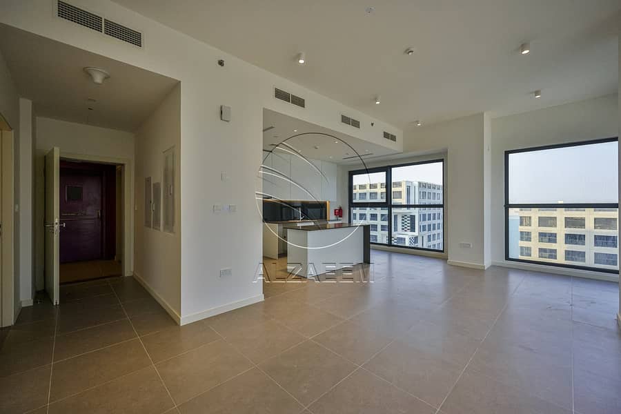 2 Vacant High Level Unit with Partial Sea View (2). jpg