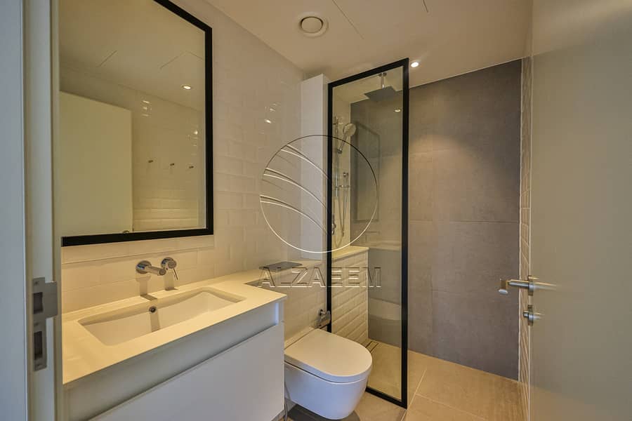 10 Vacant High Level Unit with Partial Sea View (10). jpg