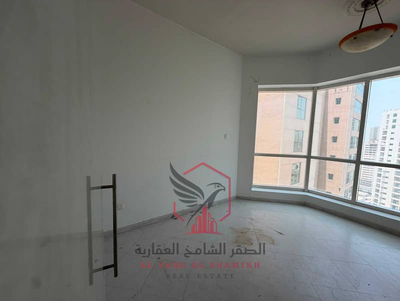 15 5635ee2c-81ac-4aeb-ad0f-56ab5cf79c9d. jpg