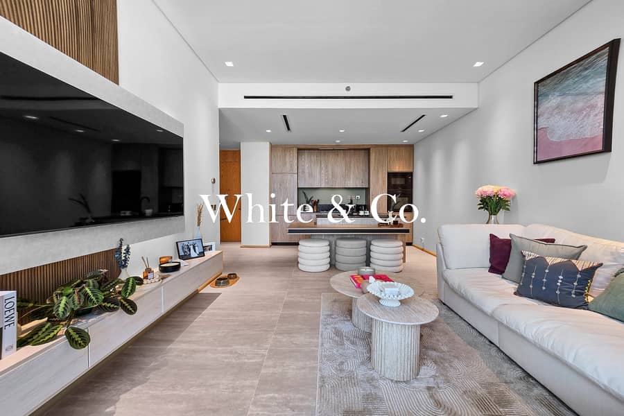 Premium Quality | Large Terrace | Vacant Premium Quality | Large Terrace | Vacant
