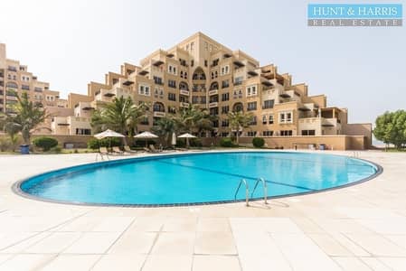 Spacious One Bedroom With Large Terrace - By The Sea Spacious One Bedroom With Large Terrace - By The Sea