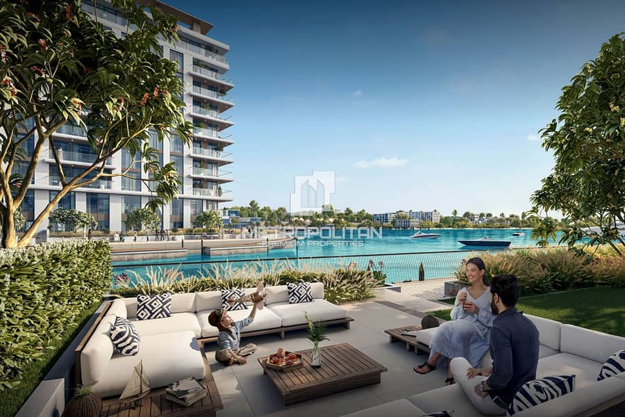 High Floor | Largest Layout | Partial Water View High Floor | Largest Layout | Partial Water View
