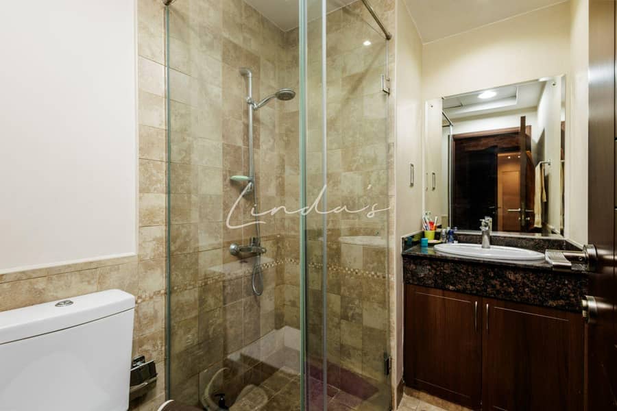 4 images image img