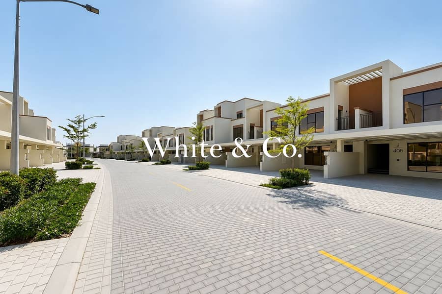 Villetta a schiera a DAMAC Lagoons,Costa Brava, 5 camere da letto, 3425000 AED - 13937179 Villetta a schiera a DAMAC Lagoons,Costa Brava, 5 camere da letto, 3425000 AED - 13937179