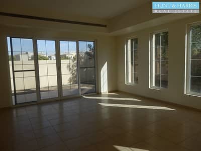 Four bedroom villa - Well maintained - Ready to move in Four bedroom villa - Well maintained - Ready to move in