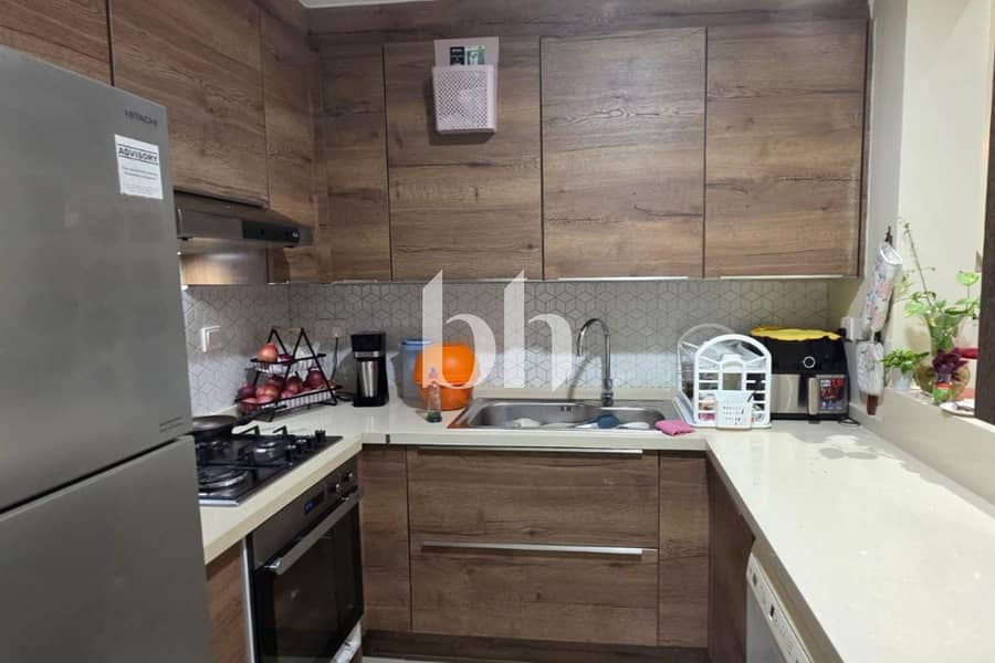 8 images image img