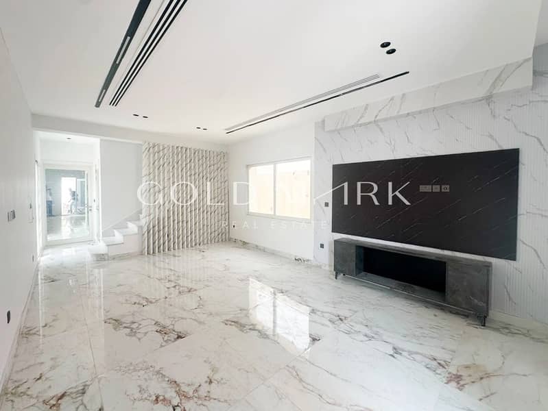 Corner Villa | Standalone | Swimming Pool Corner Villa | Standalone | Swimming Pool