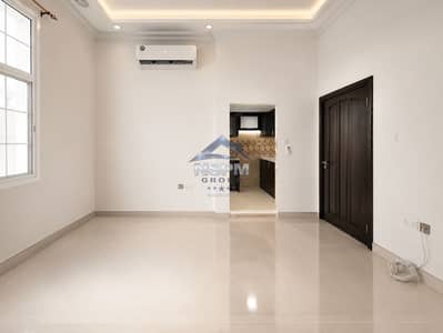 Estudio para en Alquiler en Al Mushrif, Abu Dhabi - ChatGPT Image Aug 10, 2026, 11_15_41 AM. png