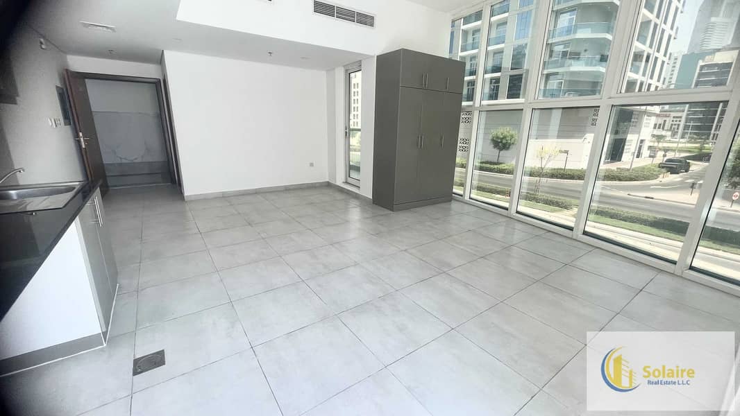 2 108- living area. jpg