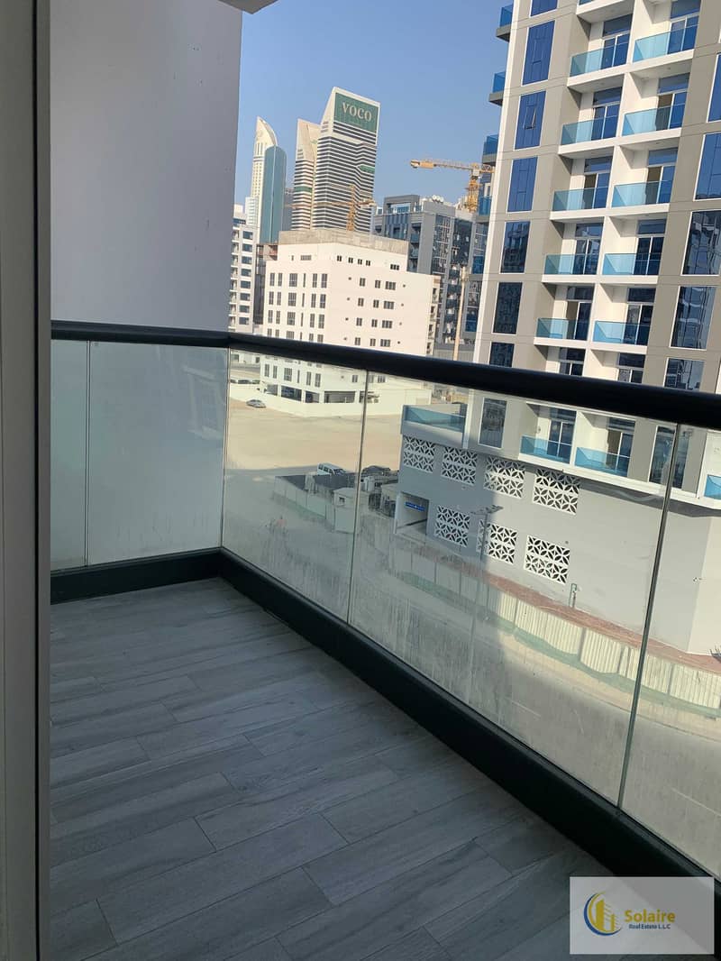 6 108- balcony. jpg