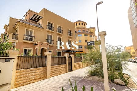 5 Schlafzimmer Villa zum zum Verkauf in Jumeirah Village Circle (JVC), Dubai - WhatsApp Image 2025-12-08 at 16.23. 28. jpeg 5 Schlafzimmer Villa zum zum Verkauf in Jumeirah Village Circle (JVC), Dubai - WhatsApp Image 2025-12-08 at 16.23. 28. jpeg
