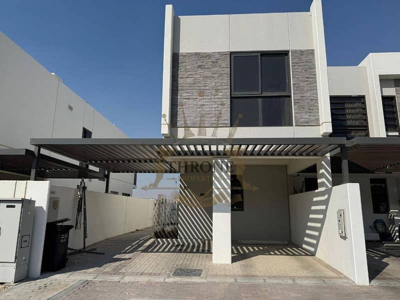 Corner 3BR + Maid | Single Row Near Park & Pool Corner 3BR + Maid | Single Row Near Park & Pool
