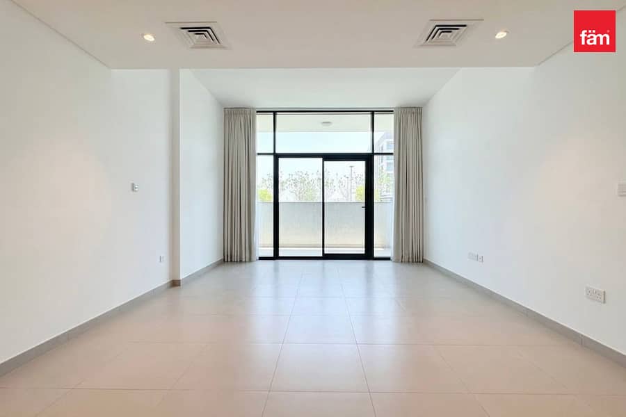 Large Layout | Well Maintained | Vacant Large Layout | Well Maintained | Vacant