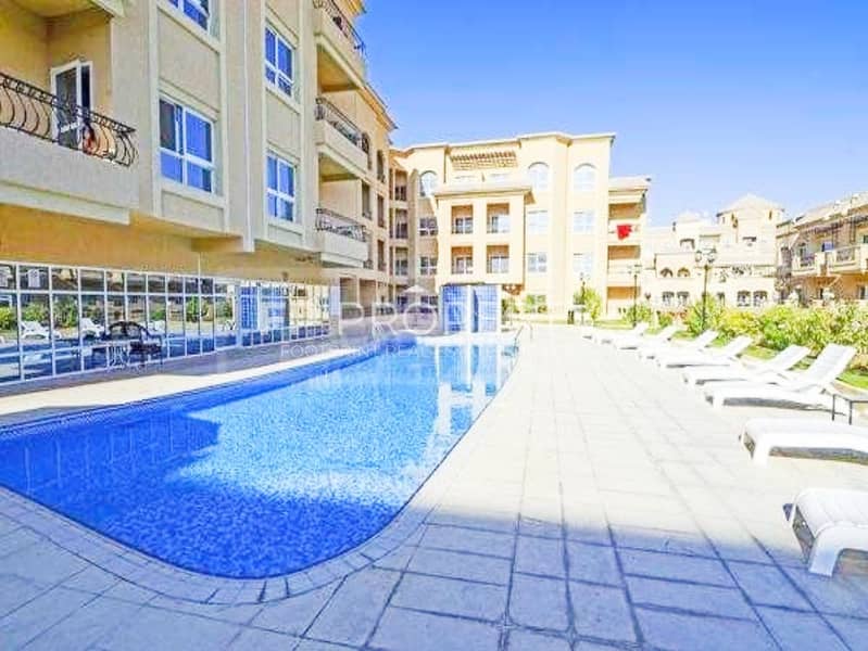 11 Pool in Diamond Views 2 (1). jpg