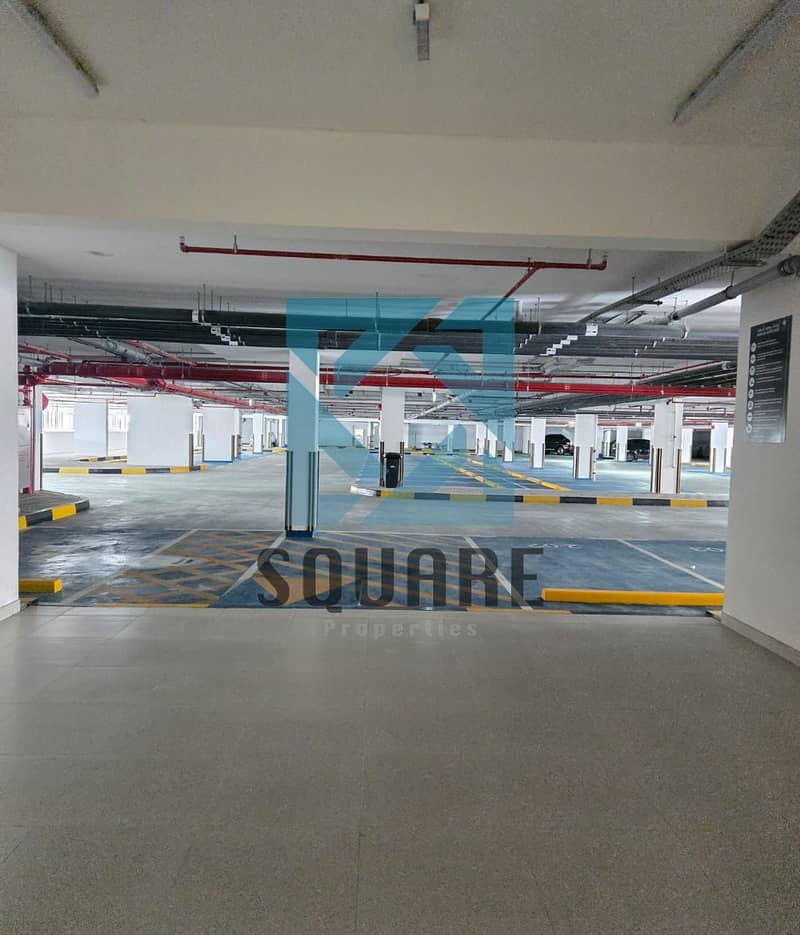14 PARKING. jpg