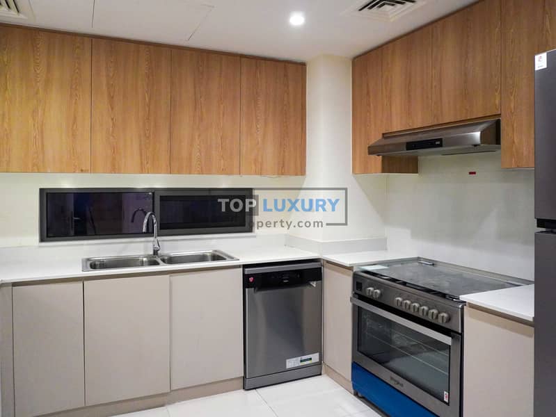 28 03 a kitchen 02. jpg