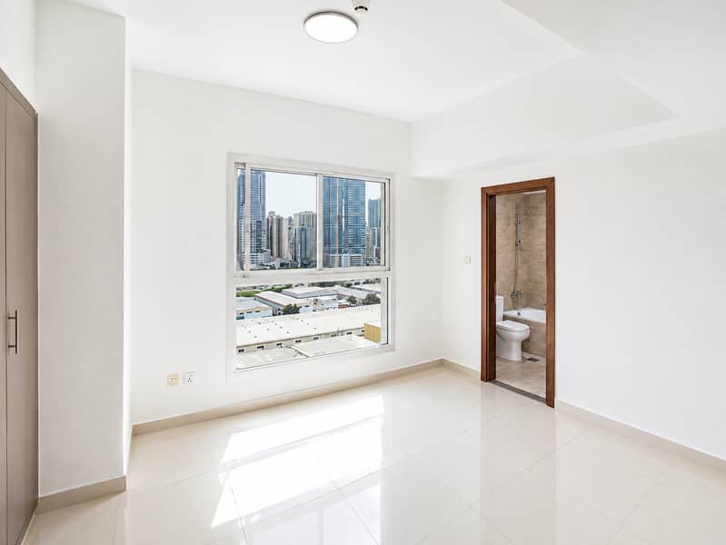 Apartment in Dubai - View 5