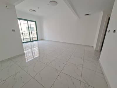 3 habitaciones Apartamento para en Alquiler en Muwaileh Commercial, Sharjah - 1000656899. jpg