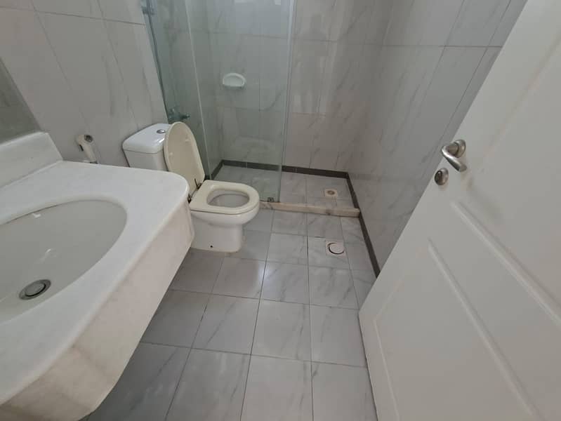 20 1000656885. jpg