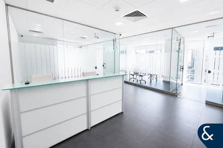 Office for Rent in Business Bay, Dubai - Prestigious Tower | Vacant | Fitted Office