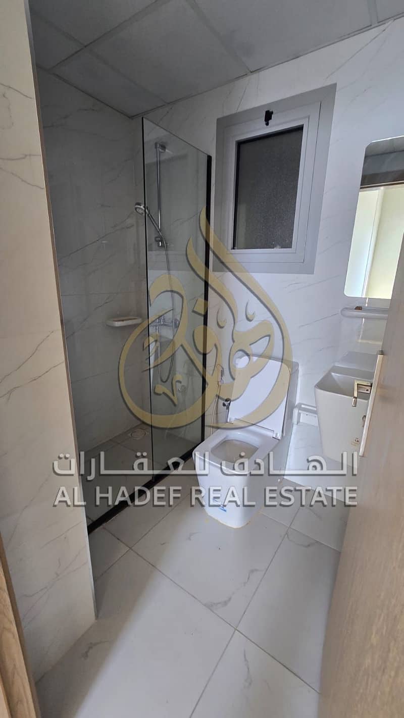 2 4d8695b5-f17a-4fd2-bf85-4af4bbe6babd. jpg
