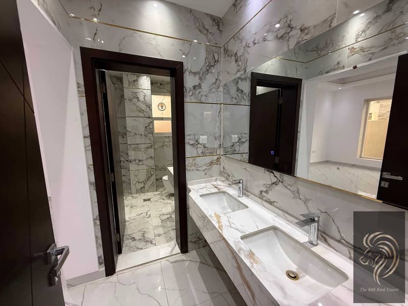 5 9e162623-abdf-4cbf-a225-711371a96bd0. jpg