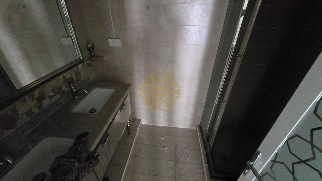 2 52730. jpg