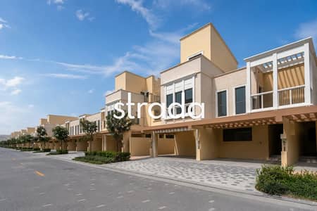 5 habitaciones Townhouse para en Venta en DAMAC Lagoons, Dubai - Casa adosada en DAMAC Lagoons,Malta, 5 dormitorios, 3800000 AED - 16126768 5 habitaciones Townhouse para en Venta en DAMAC Lagoons, Dubai - Casa adosada en DAMAC Lagoons,Malta, 5 dormitorios, 3800000 AED - 16126768