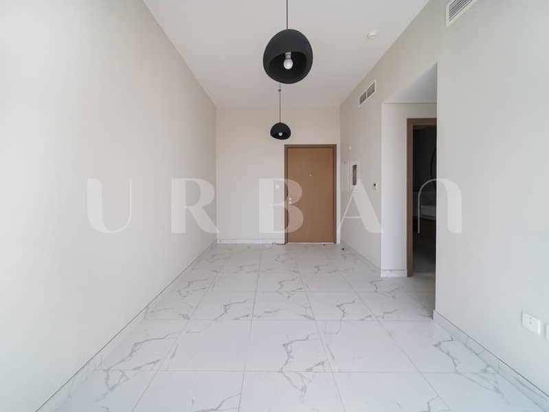 4 ADU00099. JPG