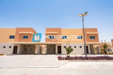 3 Bedroom Villa for Sale in Al Samha, Abu Dhabi - Single Row Corner | Upgraded 3BR | Close Kitchen 3 Bedroom Villa for Sale in Al Samha, Abu Dhabi - Single Row Corner | Upgraded 3BR | Close Kitchen
