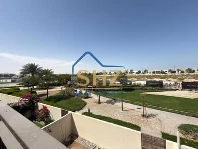 Townhouse de 3 chambres à à vendre à Dubai South, Dubai - 1 (2). jpg