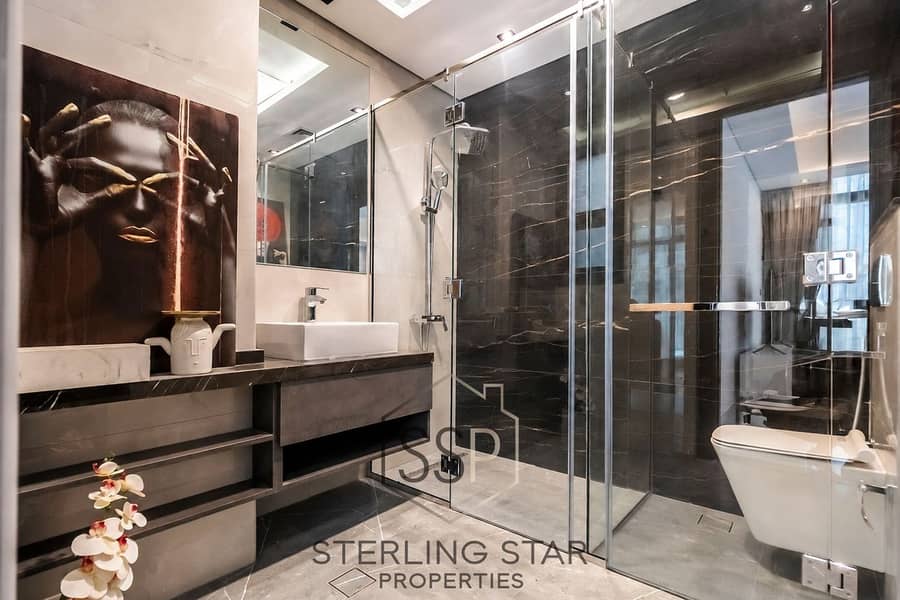 28 07-bathroom-cleaned. png