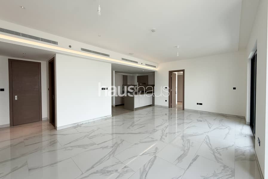 Large Layout | Brand New | Multiple Options Large Layout | Brand New | Multiple Options