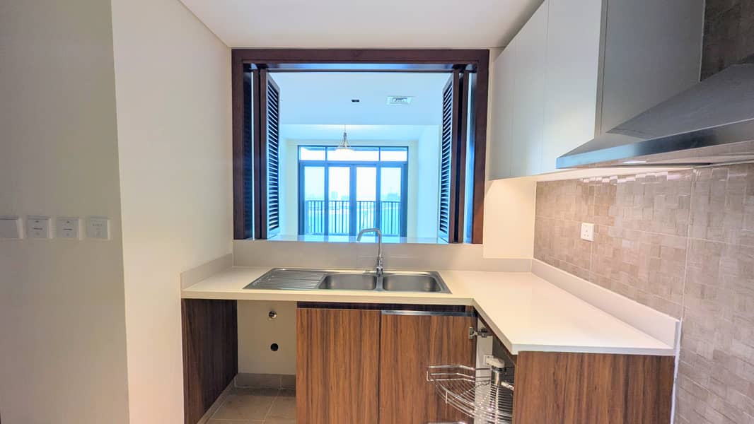 14 1000876816. jpg