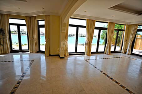 Atrium Entry | Beachfront | Landscaped Garden Atrium Entry | Beachfront | Landscaped Garden