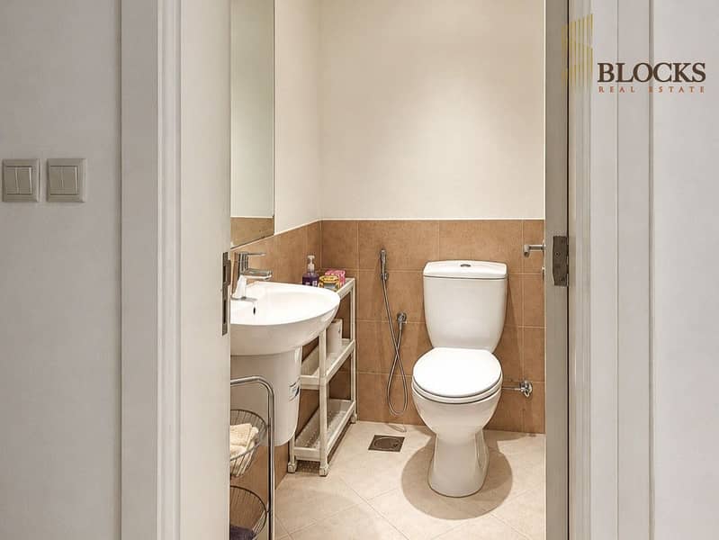 4 003-guest-bath-web. jpg