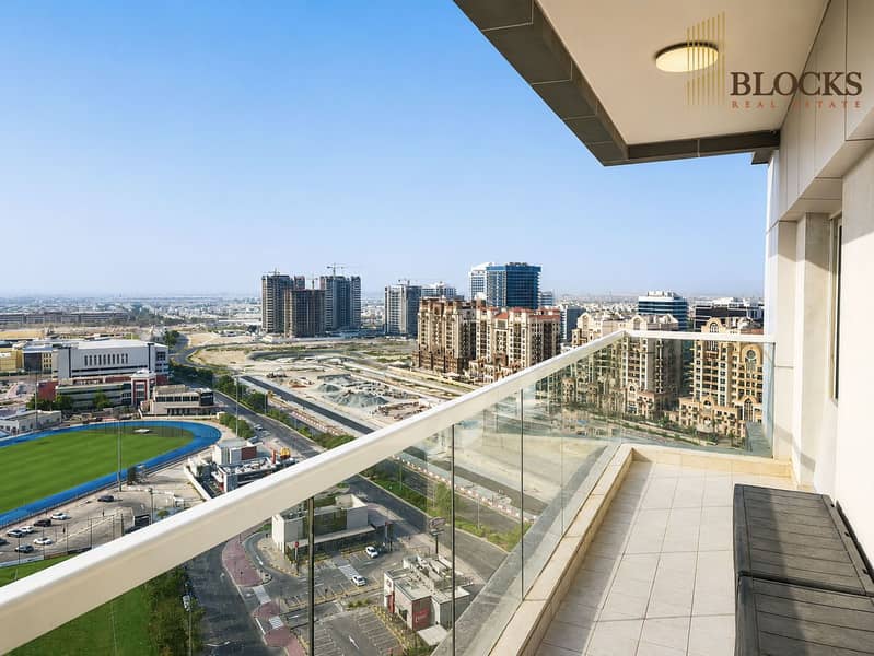 24 032-balcony-web. jpg