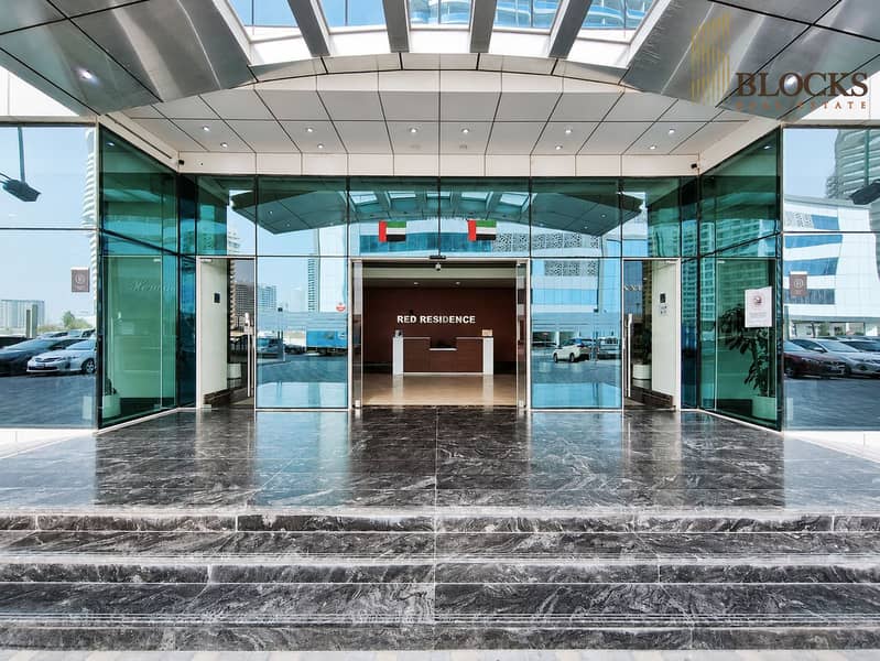 27 024-entrance-web. jpg